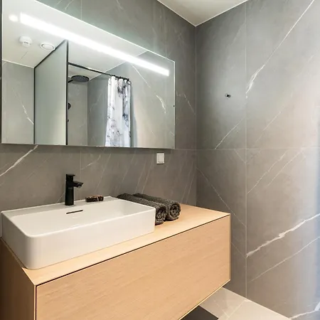 Panoramic Sea View Family Apartment *